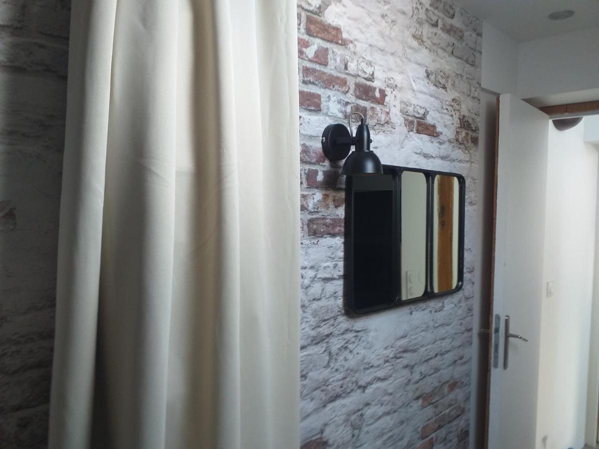 Les Volets Bleus - Deux Appartements Et Un Studio, Jardin Μπουρζ Εξωτερικό φωτογραφία